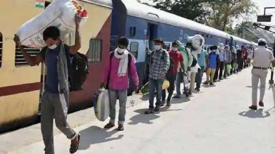 बिहार: 27 मई तक 1321 ट्रेनों से 19 लाख से ज्यादा प्रवासी पहुंचे बिहार: 27 मई तक 1321 ट्रेनों से 19 लाख से ज्यादा प्रवासी पहुंचे- India TV Hindi