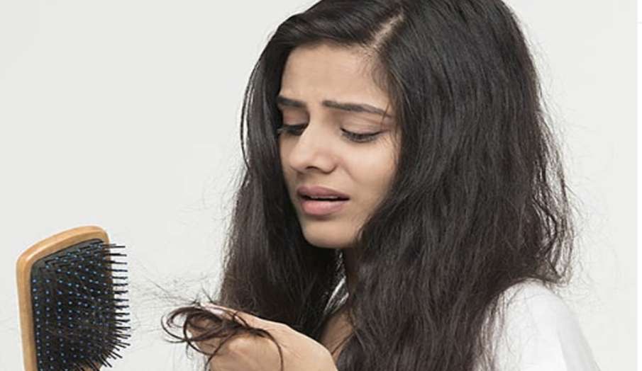 बालों में यूं करें मेथी का इस्तेमाल बालों में यूं करें मेथी का इस्तेमाल- India TV Hindi