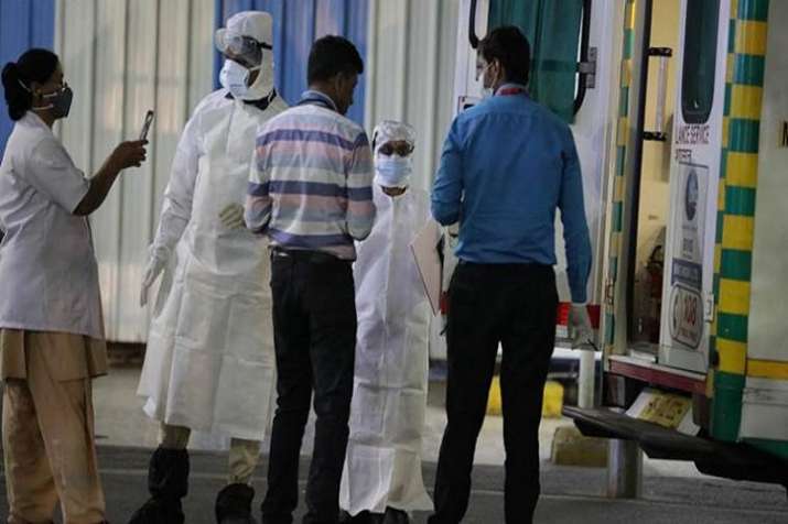 महाराष्ट्र में EPF कर्मी की Coronavirus से मौत, यूनियन ने प्रबंधन को ठहराया जिम्मेदार महाराष्ट्र में EPF कर्मी की Coronavirus से मौत, यूनियन ने प्रबंधन को ठहराया जिम्मेदार- India TV Hindi