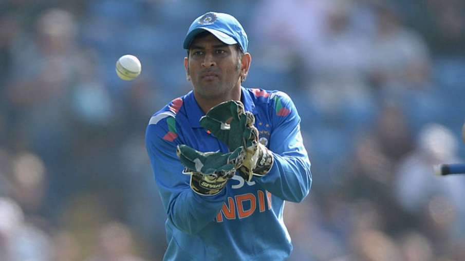 MS Dhoni New Look Viral On Social Media IPL 2020 Chennai Super Kings MS Dhoni New Look Viral On Social Media IPL 2020 Chennai Super Kings- India TV Hindi