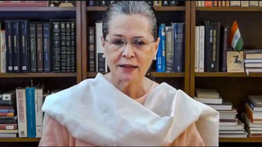 Sonia Gandhi asks Centre to unlock coffers to help needy Sonia Gandhi asks Centre to unlock coffers to help needy- India TV Hindi
