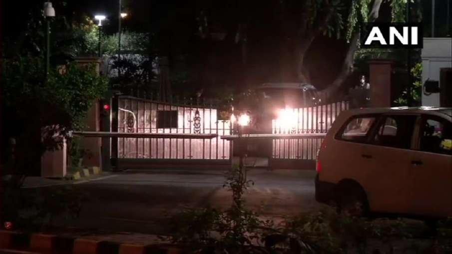 गलवान खूनी संघर्ष: पीएम के घर हुई हाईलेवल मीटिंग, रक्षा मंत्री और विदेश मंत्री भी मौजूद गलवान खूनी संघर्ष: पीएम के घर हुई हाईलेवल मीटिंग, रक्षा मंत्री और विदेश मंत्री भी मौजूद- India TV Hindi