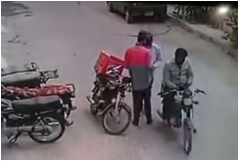 Delivery Boy and Thief Delivery Boy and Thief- India TV Hindi