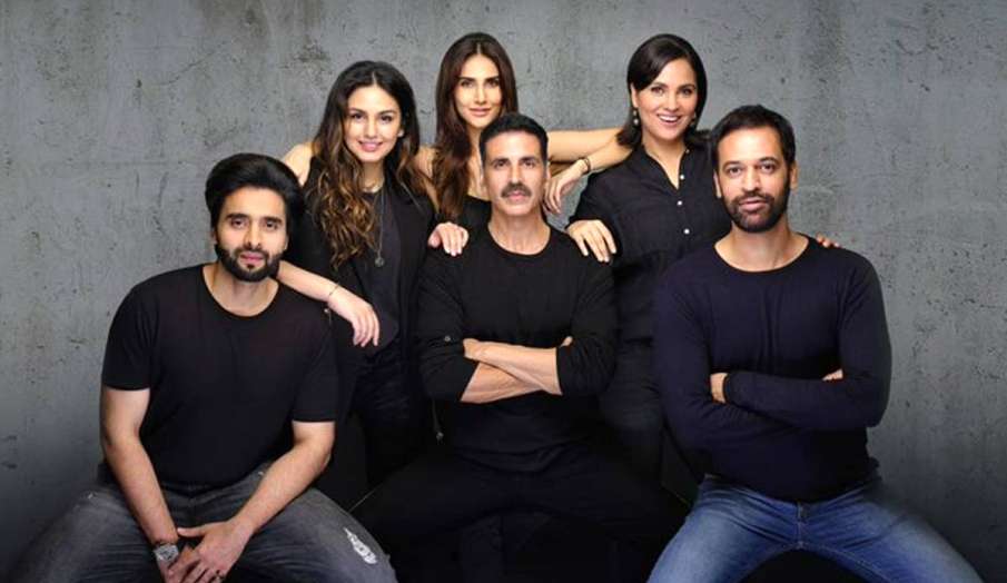 Bell Bottom filming to begin in UK Bell Bottom filming to begin in UK - India TV Hindi