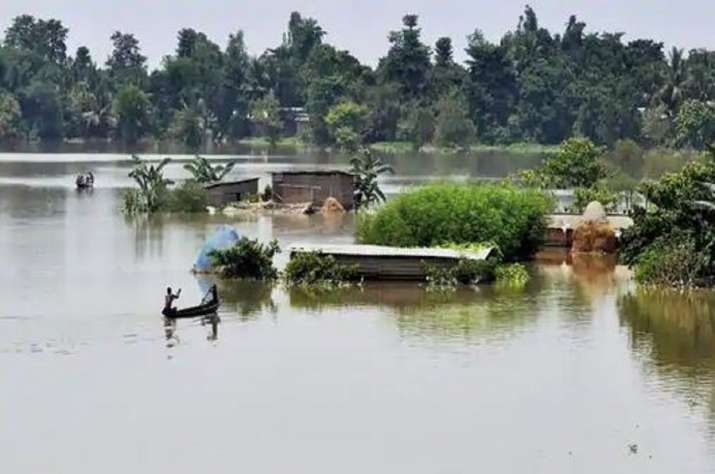 Assam's flood situation improves, 7 lakh people in 17 districts still affected Assam's flood situation improves, 7 lakh people in 17 districts still affected- India TV Hindi