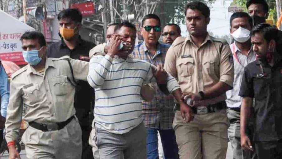विकास दुबे की UAE और थाईलैंड में भी है करोड़ों की संपत्ति, खरीद रखे हैं पैंटहाउस: सूत्र विकास दुबे की UAE और थाईलैंड में भी है करोड़ों की संपत्ति, खरीद रखे हैं पैंटहाउस: सूत्र- India TV Hindi