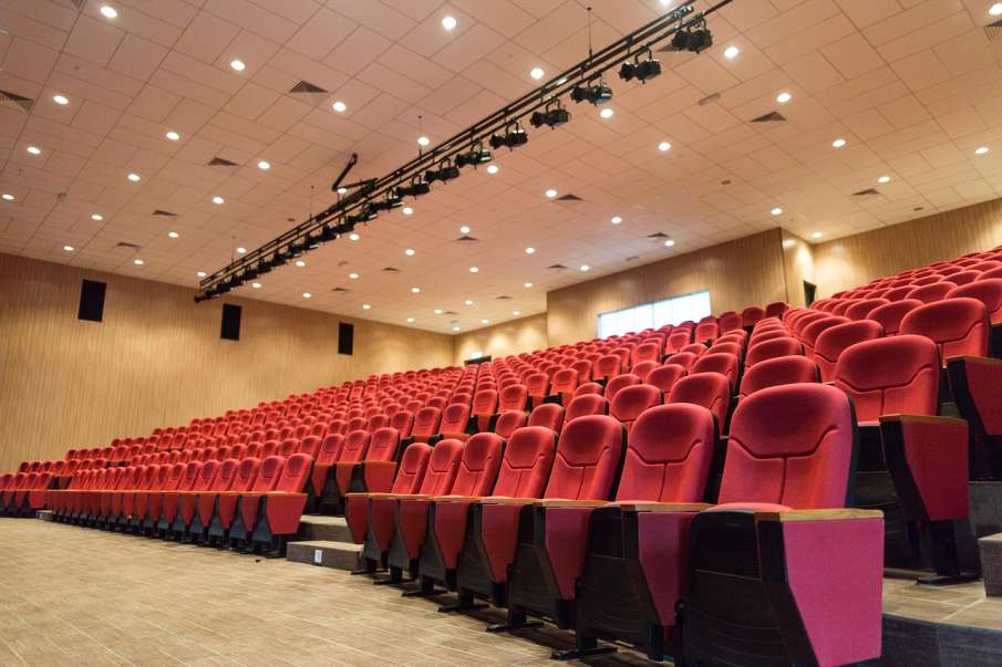 Unlock-3 FICCI suggests to open foreign air services, cinemas, metro rail । फिक्की ने ‘अनलॉक’ के ती Unlock-3 FICCI suggests to open foreign air services, cinemas, metro rail । फिक्की ने ‘अनलॉक’ के ती- India TV Hindi