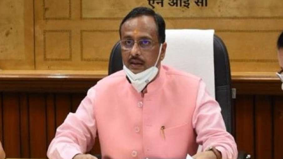 यूपी बोर्ड का सिलेबस भी घटाया जाएगा, उपमुख्यमंत्री दिनेश शर्मा ने कहा यूपी बोर्ड का सिलेबस भी घटाया जाएगा, उपमुख्यमंत्री दिनेश शर्मा ने कहा- India TV Hindi