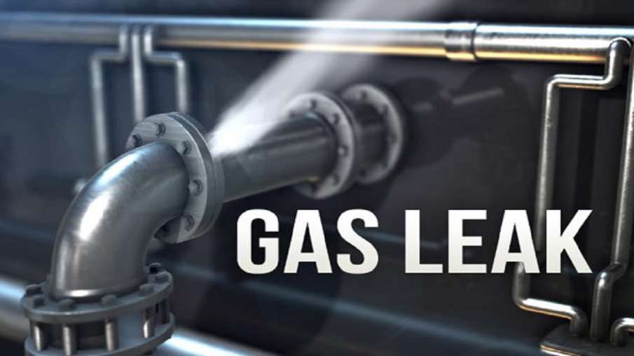 Gas Leak in Ghaziabad Delhi Meerut highway Gas Leak in Ghaziabad Delhi Meerut highway- India TV Hindi