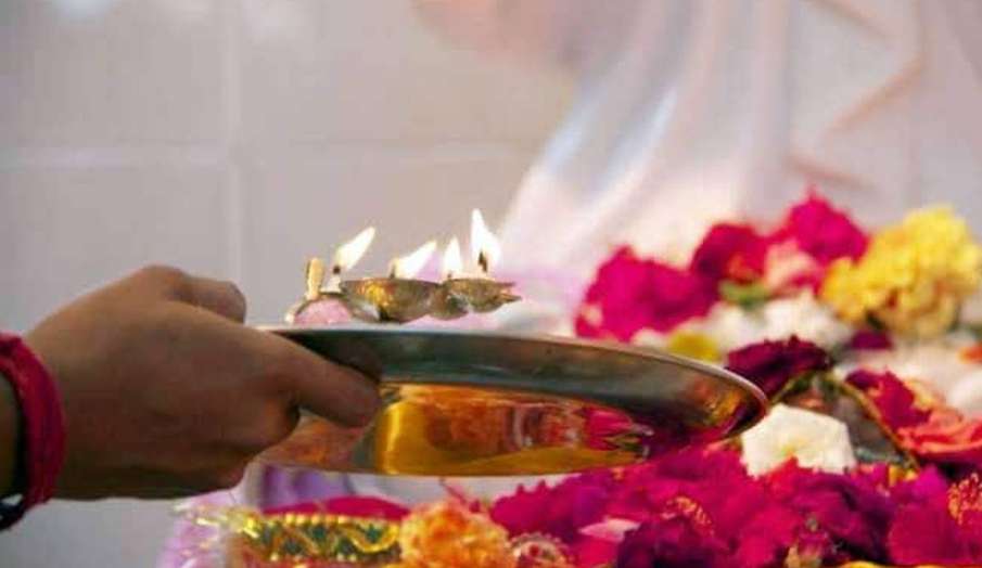 बुधवार करें शुक्र संबंधी ये खास उपाय बुधवार करें शुक्र संबंधी ये खास उपाय- India TV Hindi