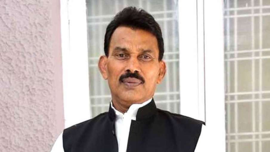 MP minister Tulsi Silawat, his wife test COVID-19 positive MP minister Tulsi Silawat, his wife test COVID-19 positive- India TV Hindi