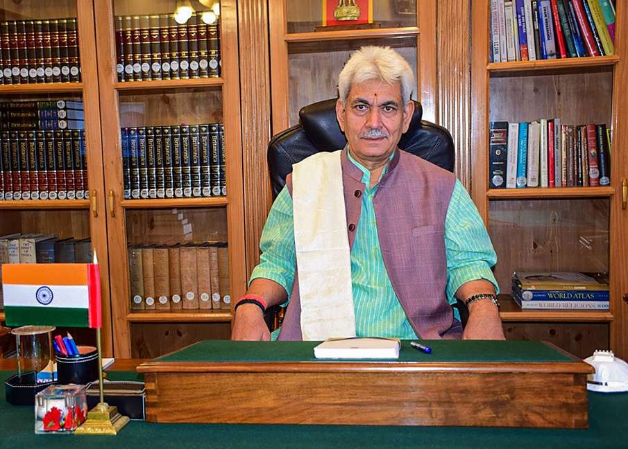 जम्मू-कश्मीरः बिजली-पानी के बिल पर 50% की छूट, LG मनोज सिन्हा ने किया ऐलान जम्मू-कश्मीरः बिजली-पानी के बिल पर 50% की छूट, LG मनोज सिन्हा ने किया ऐलान