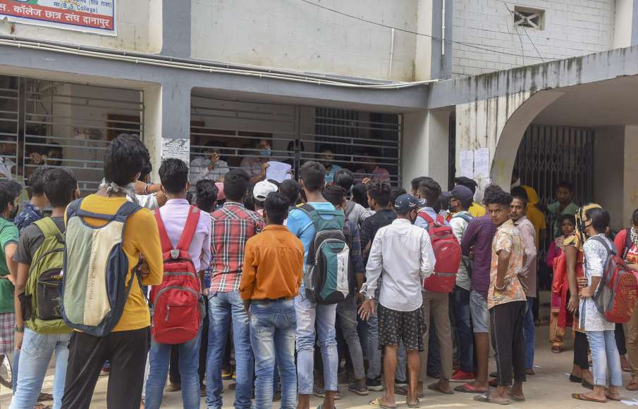 digital satyagraha of students against increasing... digital satyagraha of students against increasing...- India TV Hindi