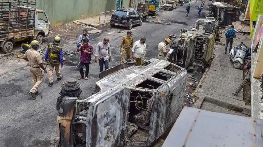 Bengaluru violence: 60 more arrested, including Congress Corporator's husband Bengaluru violence: 60 more arrested, including Congress Corporator's husband- India TV Hindi