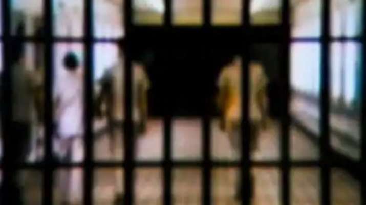 bihar araria jail prisoners found positive । जेल में 224 कैदी मिले कोरोना संक्रमित, मचा हड़कंप bihar araria jail prisoners found positive । जेल में 224 कैदी मिले कोरोना संक्रमित, मचा हड़कंप- India TV Hindi
