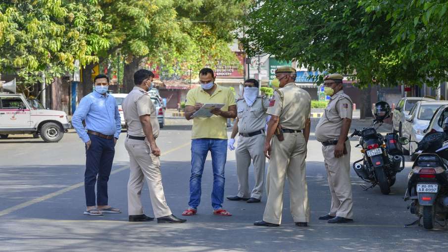 36 Delhi Police personnel suspended for failing to report for duty on time 36 Delhi Police personnel suspended for failing to report for duty on time- India TV Hindi