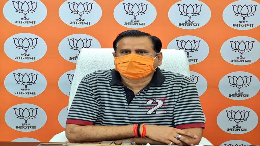 another minister of yogi government mahendra singh founc corona positive । योगी सरकार में मंत्री डॉ. another minister of yogi government mahendra singh founc corona positive । योगी सरकार में मंत्री डॉ.- India TV Hindi
