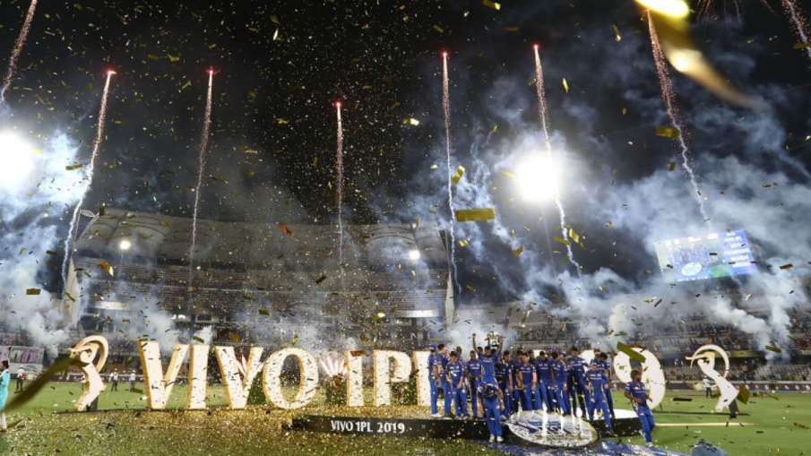 IPL स्पॉन्सर की रेस में... IPL स्पॉन्सर की रेस में...- India TV Hindi