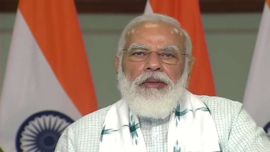 Under engineer suspended for making inappropriate comment on PM Modi Under engineer suspended for making inappropriate comment on PM Modi- India TV Hindi