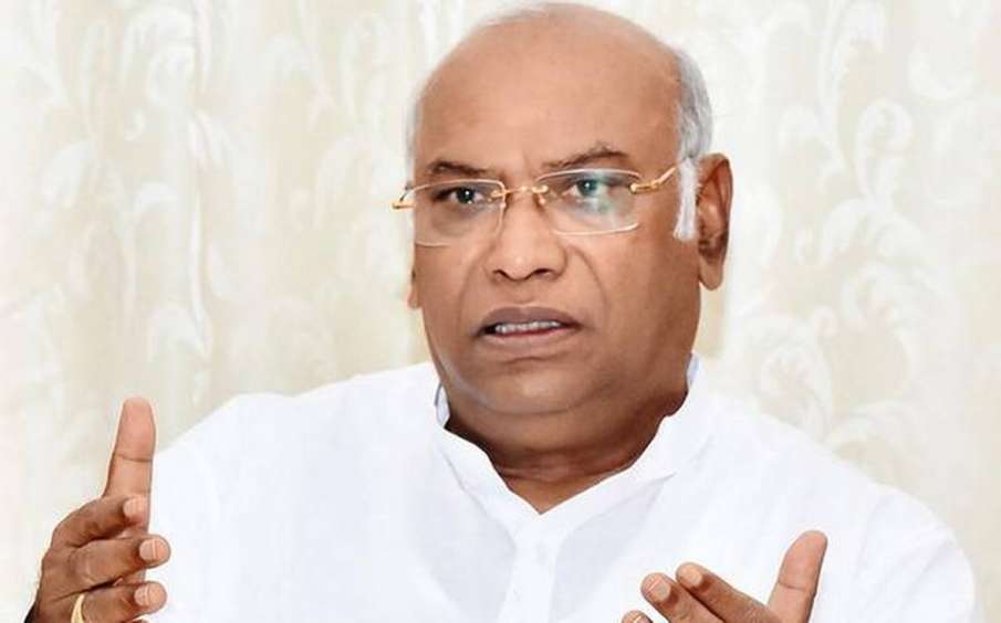 New education policy to be taken back Mallikarjun... New education policy to be taken back Mallikarjun...- India TV Hindi