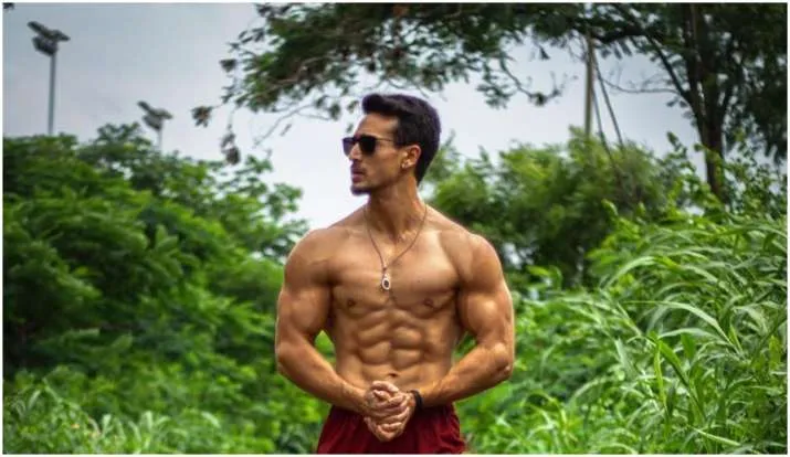 चोटिल होने पर भी एक्सरसाइज करना नहीं छोड़ रहे हैं टाइगर श्रॉफ चोटिल होने पर भी एक्सरसाइज करना नहीं छोड़ रहे हैं टाइगर श्रॉफ - India TV Hindi
