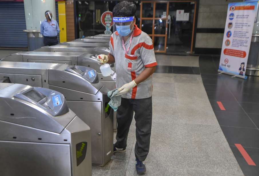 Delhi Metro entry and exit gate information by DMRC Delhi Metro entry and exit gate information by DMRC- India TV Hindi