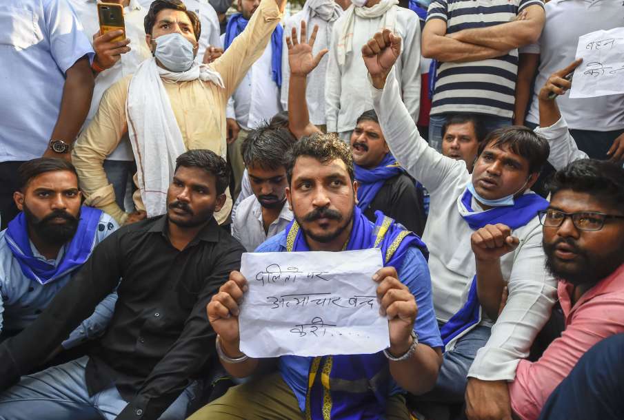 Hathras Case Bhim Army Chief Chandrashekhar attacks CM Yogi । Hathras: भीम आर्मी का सीएम योगी पर बड़ Hathras Case Bhim Army Chief Chandrashekhar attacks CM Yogi । Hathras: भीम आर्मी का सीएम योगी पर बड़- India TV Hindi