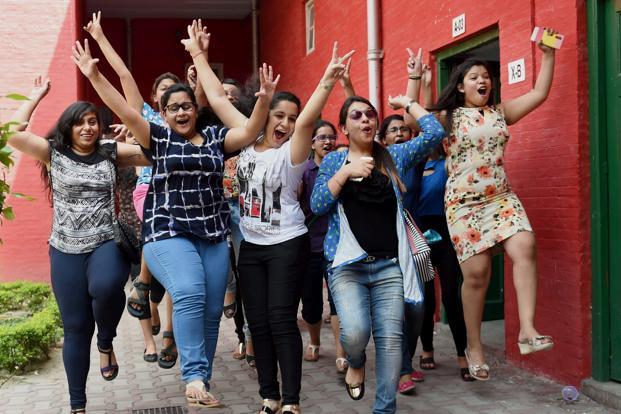 Jadavpur University will provide smartphones and... Jadavpur University will provide smartphones and...- India TV Hindi