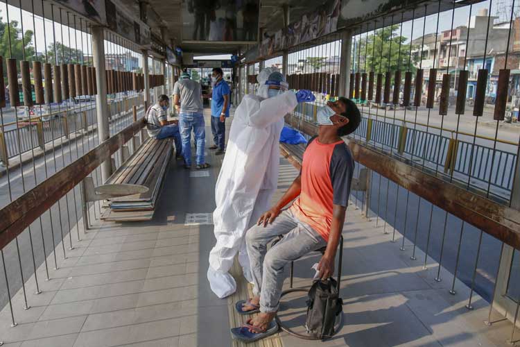 इंदौर में Coronavirus के 351 नए... इंदौर में Coronavirus के 351 नए...- India TV Hindi