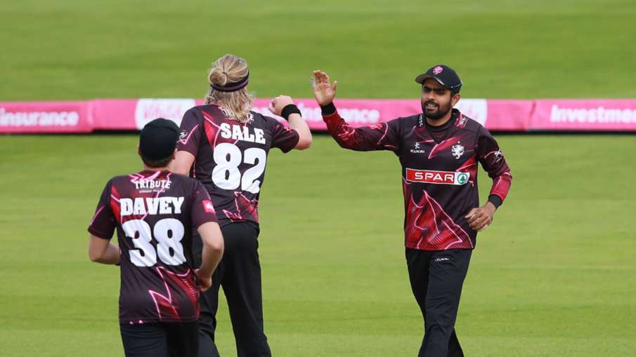 Babar Azam refuses to put liquor Logo on his jersey during T20 Blast tournament Babar Azam refuses to put liquor Logo on his jersey during T20 Blast tournament- India TV Hindi