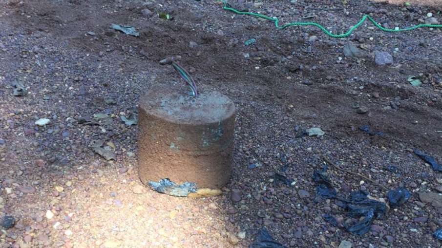 ITBP destroyed 7 KG IED explosive in Chhattisgarh ITBP destroyed 7 KG IED explosive in Chhattisgarh - India TV Hindi