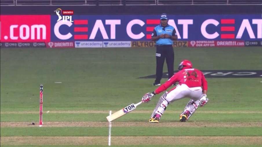 IPL 2020: DC vs KXIP match controversy over shot run, former cricketer furious over rules IPL 2020: DC vs KXIP match controversy over shot run, former cricketer furious over rules- India TV Hindi