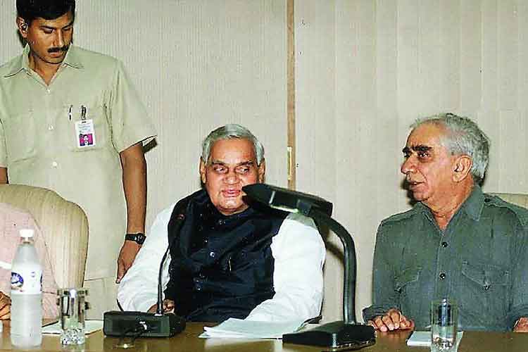 Atal Bihari Vajpayee and Jaswant Singh Atal Bihari Vajpayee and Jaswant Singh- India TV Hindi