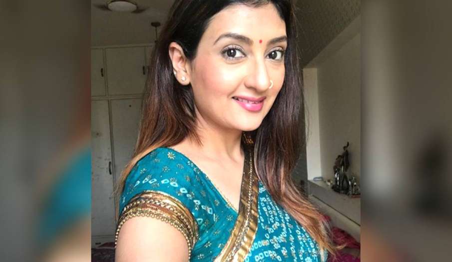 Kumkum star Juhi Parmar comeback Kumkum star Juhi Parmar comeback - India TV Hindi