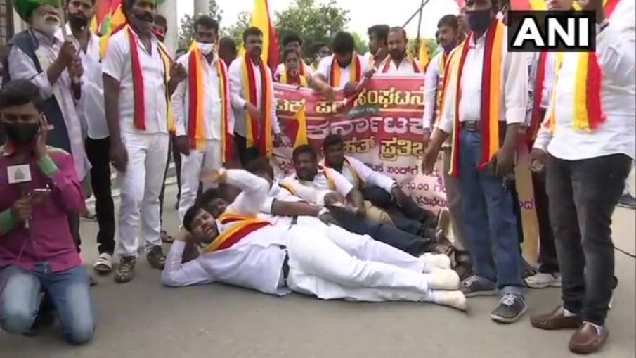 farmers, karnataka farmers, karnataka- India TV Hindi
