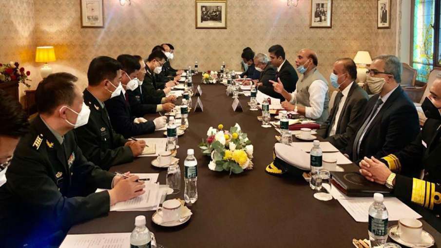Chinese defence minister meets Rajnath Singh in Moscow Chinese defence minister meets Rajnath Singh in Moscow- India TV Hindi