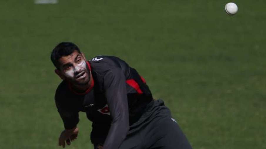 IPL 2020 : RCB की अभ्यास में... IPL 2020 : RCB की अभ्यास में...- India TV Hindi