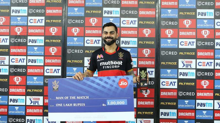 AB De Villiars Man Of The Match Virat Kohli Reaction RCB vs MI AB De Villiars Man Of The Match Virat Kohli Reaction RCB vs MI- India TV Hindi