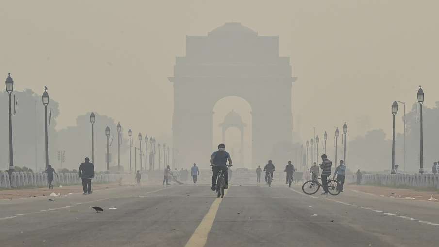 दिल्ली-NCR में बढ़ा वायु प्रदूषण, कई जगहों पर AQI 450 के पार, छाई गहरी धुंध दिल्ली-NCR में बढ़ा वायु प्रदूषण, कई जगहों पर AQI 450 के पार, छाई गहरी धुंध- India TV Hindi