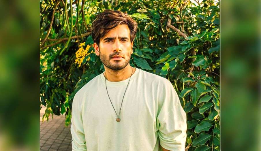 karan tacker resume work amid coronavirus pandemic karan tacker resume work amid coronavirus pandemic- India TV Hindi