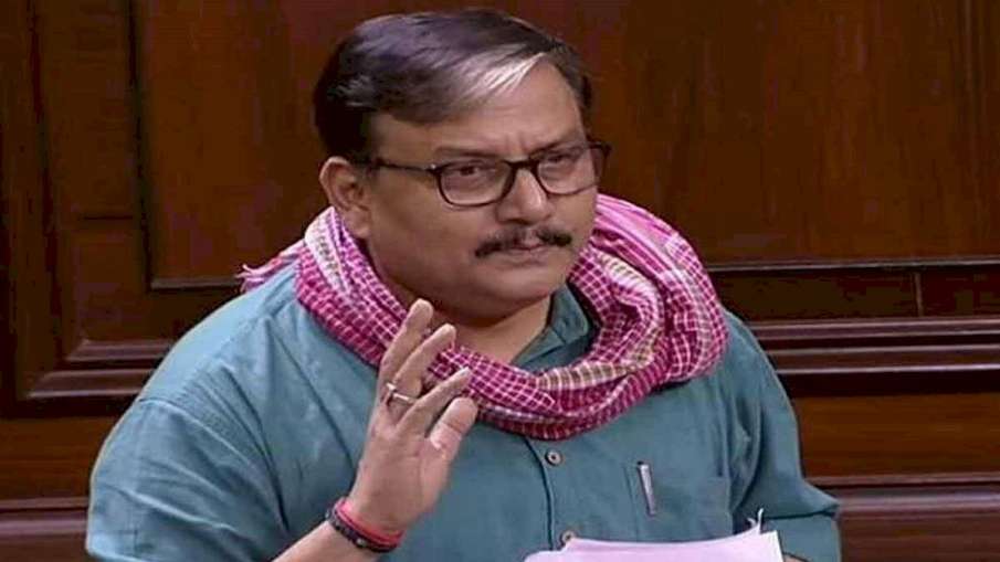 RJD fears rigging of vote in Bihar election, submits memorandum to Election Commission RJD fears rigging of vote in Bihar election, submits memorandum to Election Commission- India TV Hindi