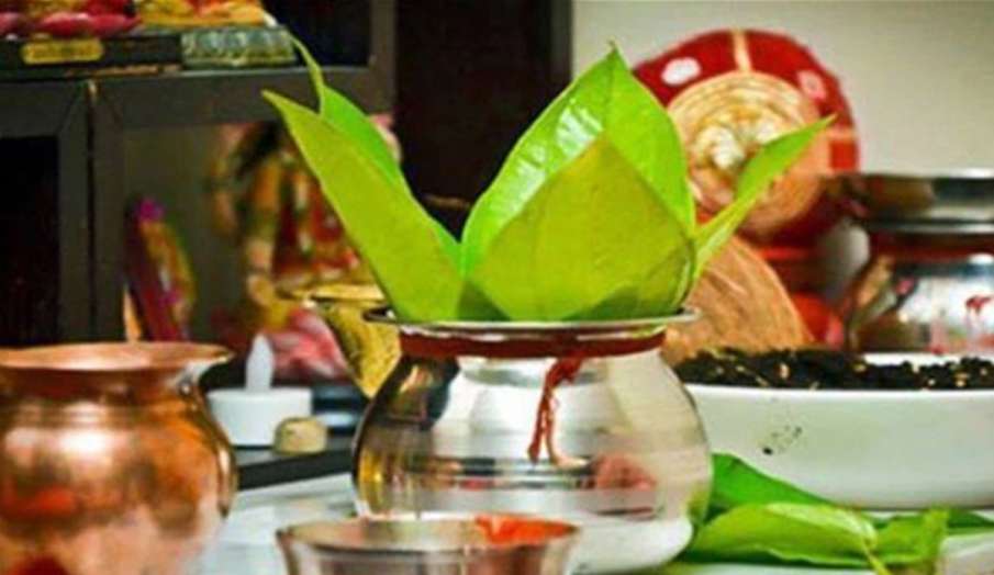 Shardiya Navratri 2020: इन चीजों के बिना अधूरा है नवरात्रि में कलश स्थापना, देखें पूरी सामग्री लिस्ट Shardiya Navratri 2020: इन चीजों के बिना अधूरा है नवरात्रि में कलश स्थापना, देखें पूरी सामग्री लिस्ट- India TV Hindi