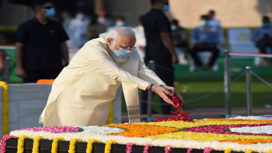 pm modi, rajghat pm modi, rajghat- India TV Hindi