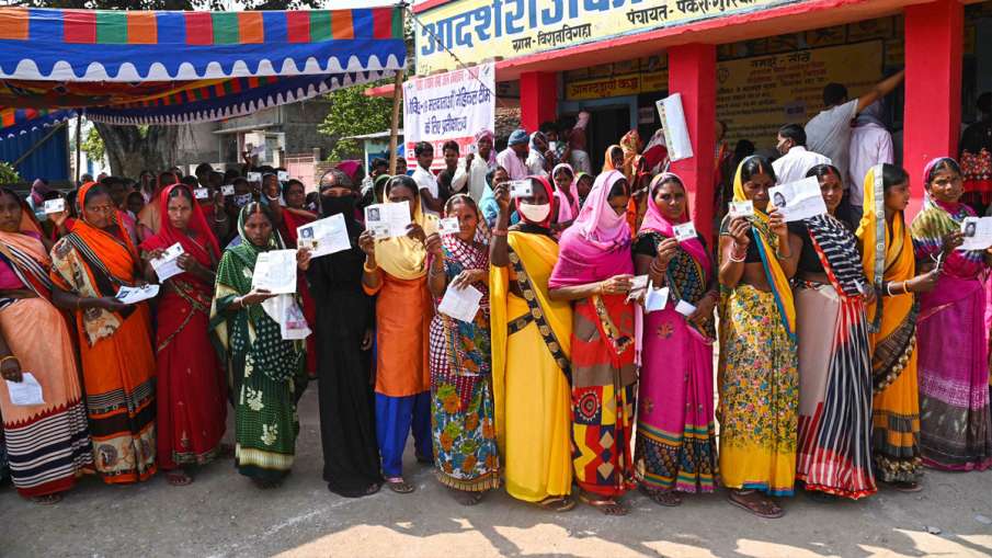 1 बजे तक 33% से ज्यादा वोटिंग, जानिए- किस विधानसभा सीट में कितने वोट पड़े 1 बजे तक 33% से ज्यादा वोटिंग, जानिए- किस विधानसभा सीट में कितने वोट पड़े- India TV Hindi