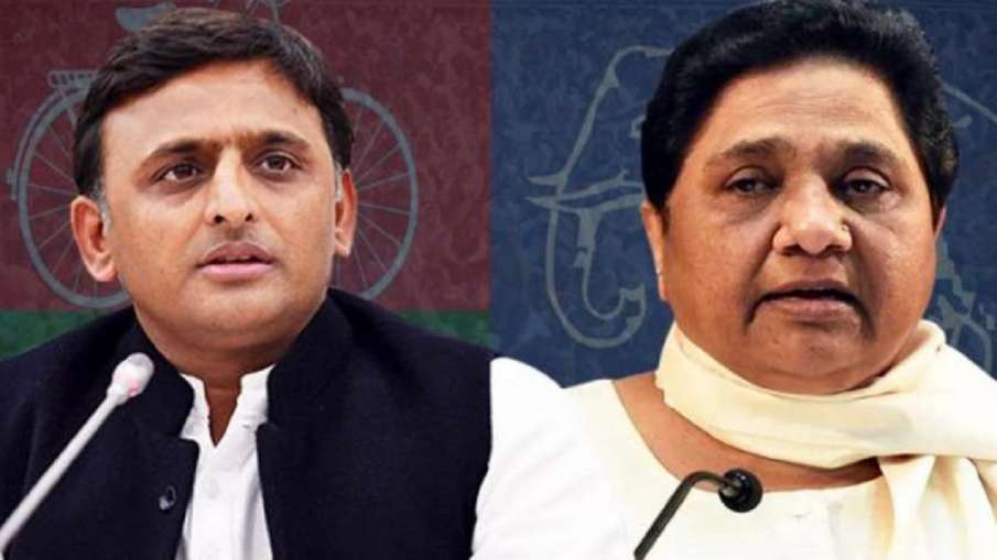 बलिया गोलीकांड: अखिलेश बोले- 'देखें गाड़ी पलटाती है या नहीं?', मायावती ने कहा- दम तोड़ चुकी है कानून बलिया गोलीकांड: अखिलेश बोले- 'देखें गाड़ी पलटाती है या नहीं?', मायावती ने कहा- दम तोड़ चुकी है कानून- India TV Hindi