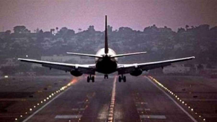 यूएई ने पाकिस्तान समेत 12 देशों की यात्रा वीजा को सस्पेंड किया यूएई ने पाकिस्तान समेत 12 देशों की यात्रा वीजा को सस्पेंड किया- India TV Hindi