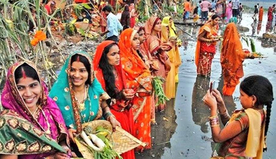 Chhath Puja 2020: मुंबई की जुहू बीच में इस बार नहीं कर सकेंगे छठ पूजा, हर वार्ड में बनाएं गए कृत्रिम Chhath Puja 2020: मुंबई की जुहू बीच में इस बार नहीं कर सकेंगे छठ पूजा, हर वार्ड में बनाएं गए कृत्रिम- India TV Hindi