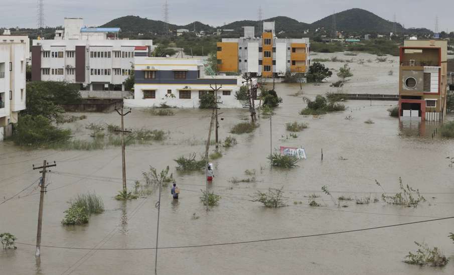 Cyclone Nivar brings torrential rains to Andhra Pradesh, one dead Cyclone Nivar brings torrential rains to Andhra Pradesh, one dead- India TV Hindi