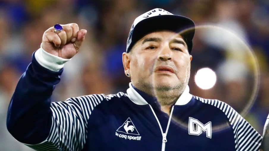 Football veteran Diego Maradona died at the age of 60 due to a heart attack Football veteran Diego Maradona died at the age of 60 due to a heart attack - India TV Hindi