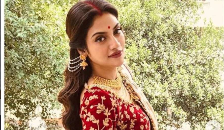 Karwa Chauth Skincare Tips: बेदाग ग्लोइंग स्किन चाहिए तो अपनाएं ये स्किन केयर टिप्स, खिला-खिला नजर आ Karwa Chauth Skincare Tips: बेदाग ग्लोइंग स्किन चाहिए तो अपनाएं ये स्किन केयर टिप्स, खिला-खिला नजर आ- India TV Hindi